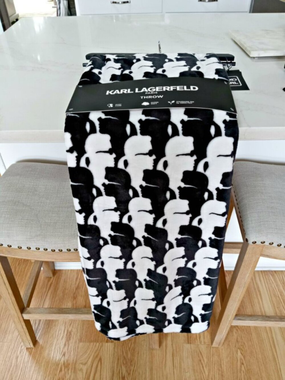 NEW! KARL LAGERFELD REPEATED SILHOUETTE THROW BLANKET